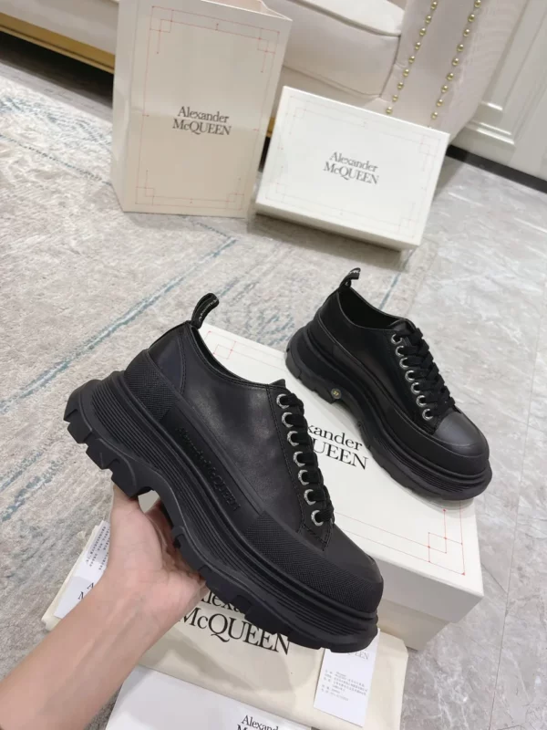 Alexander MCQueen shoes - Replica shoes