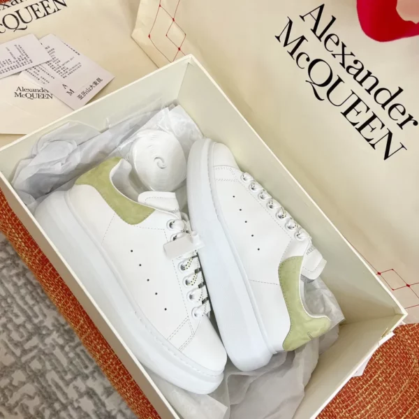 Alexander MCQueen shoes - Replica shoes