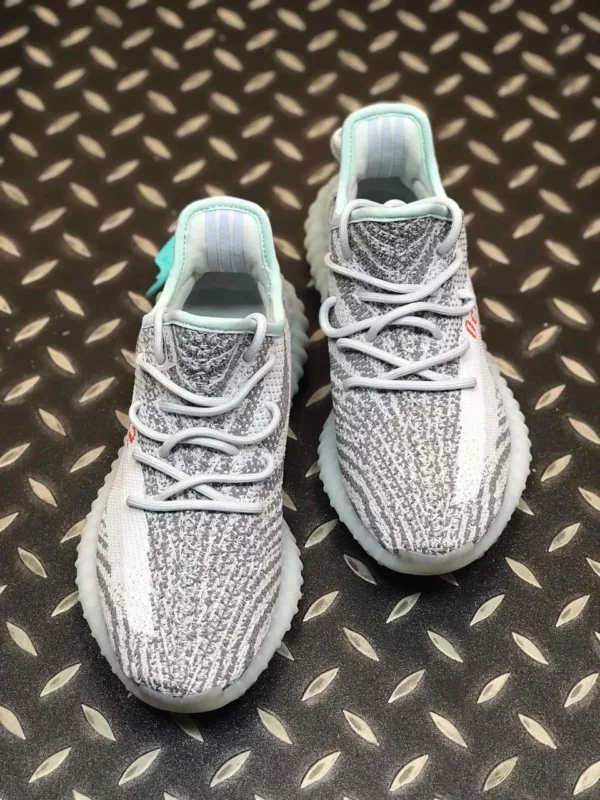 Yeezy shoes - Replica shoes