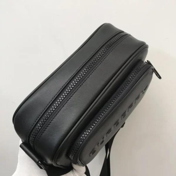 Burberry bag - rep bags