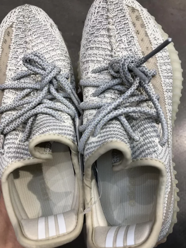 Yeezy shoes - rep shoes