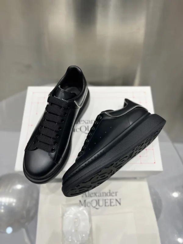 Alexander MCQueen shoes - rep shoes