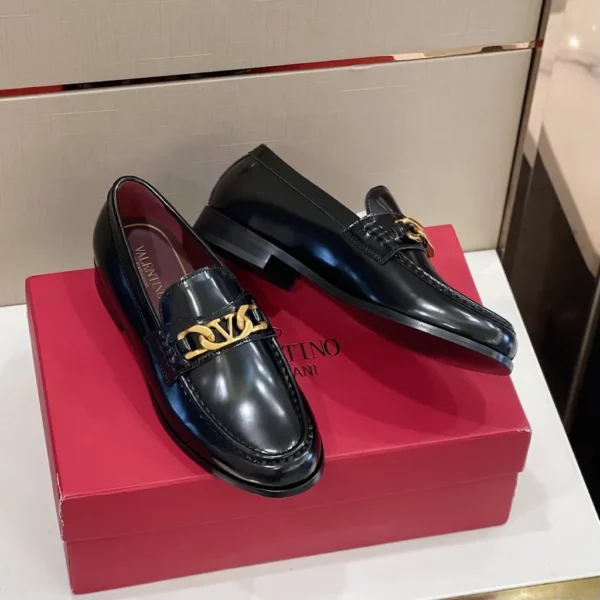 Valentino shoes - Replica shoes