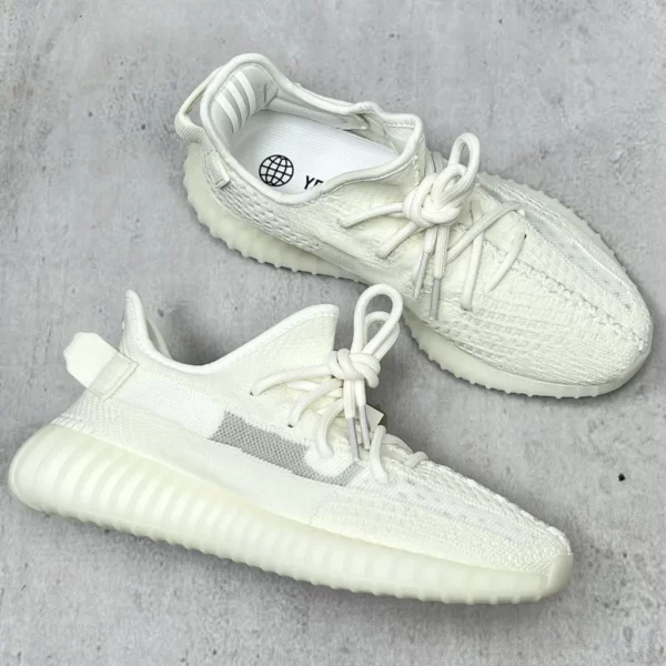 Yeezy shoes - Replica shoes