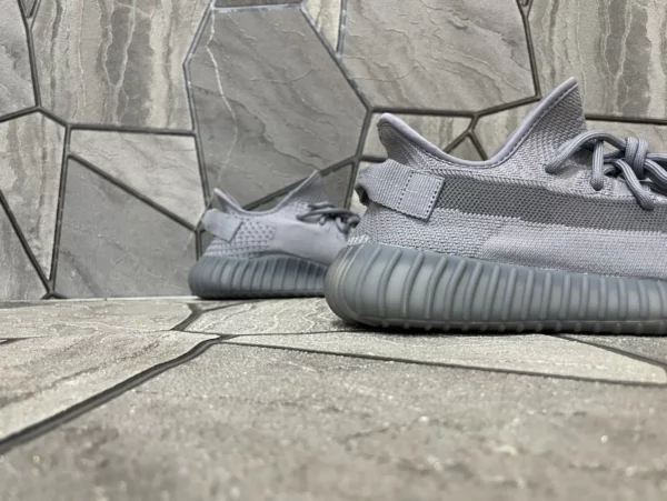 Yeezy shoes - rep shoes