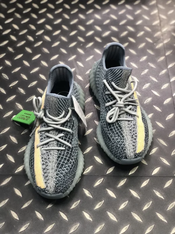 Yeezy shoes - Replica shoes