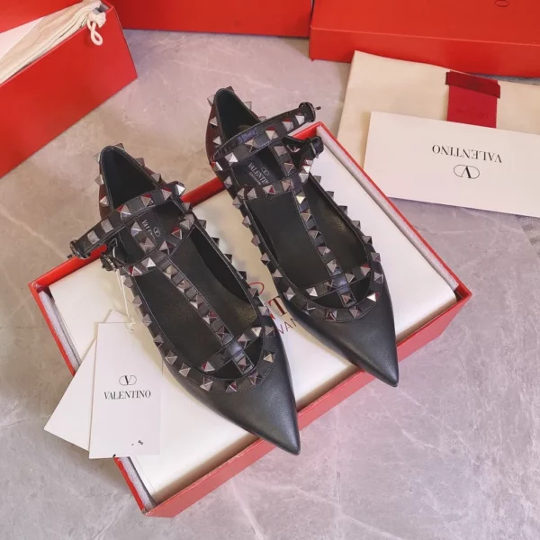 Valentino shoes - Reps shoes