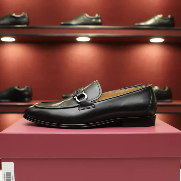 Ferragamo shoes - rep shoes