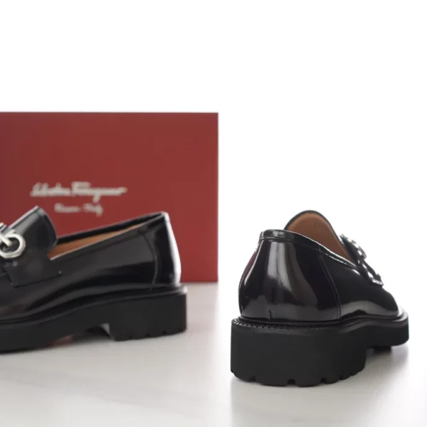 Ferragamo shoes - Replica shoes