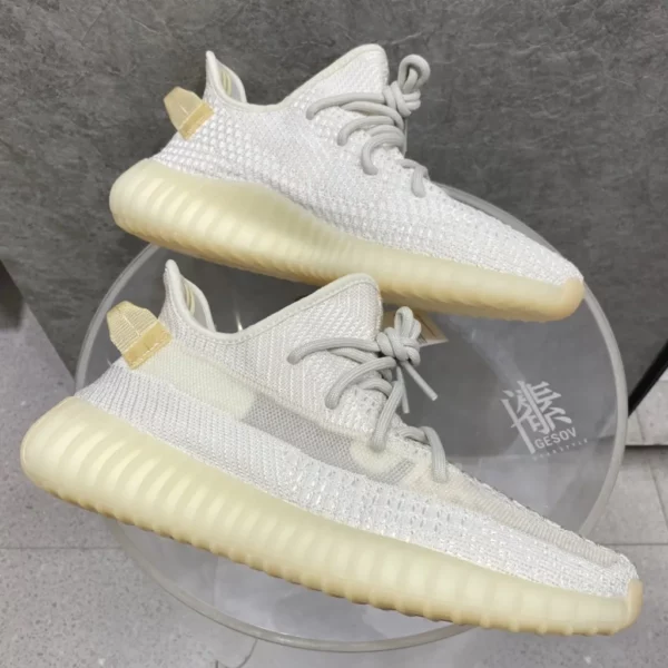 Yeezy shoes - Replica shoes