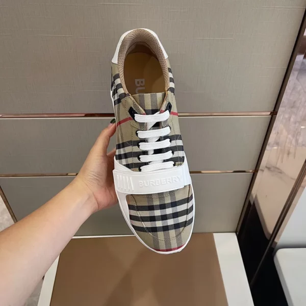 Burberry shoes - rep shoes