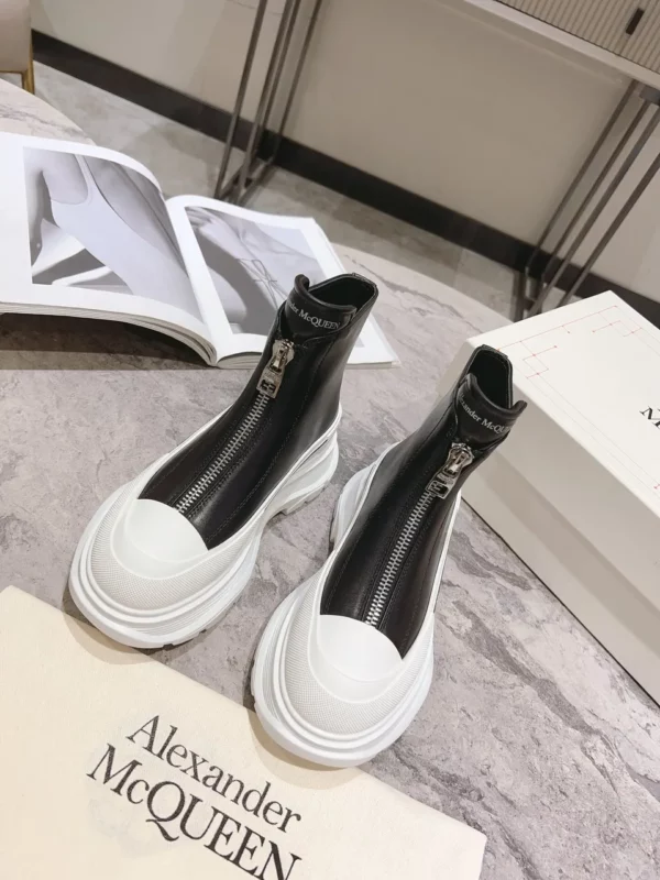 Alexander MCQueen shoes - Replica shoes