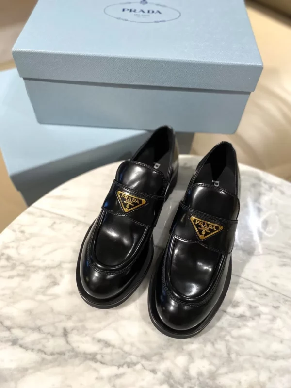 Prada shoes - Replica shoes