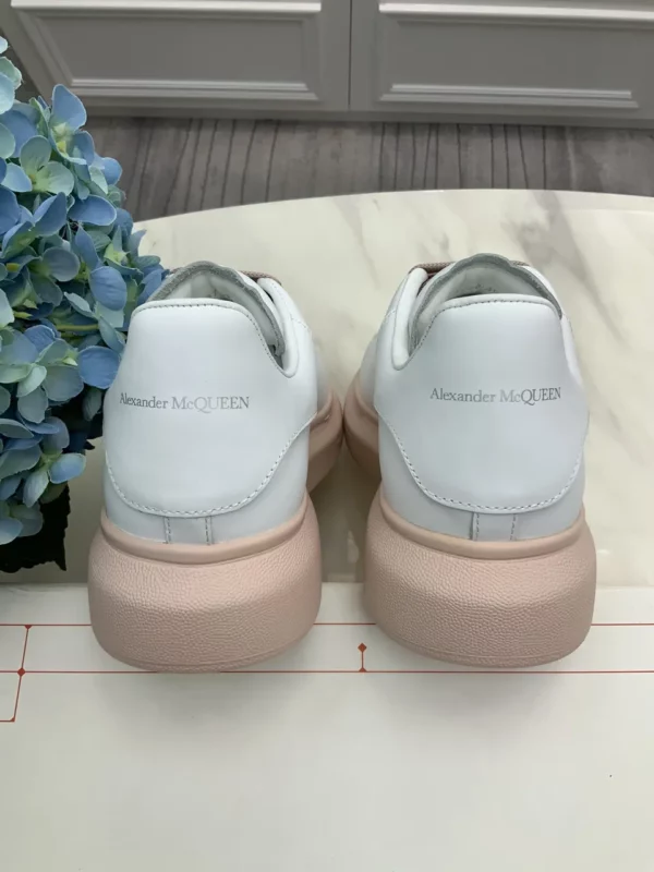 Alexander MCQueen shoes - rep shoes