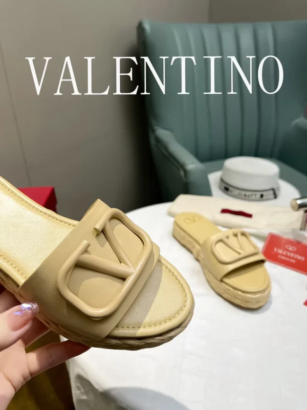 Valentino shoes - Replica shoes