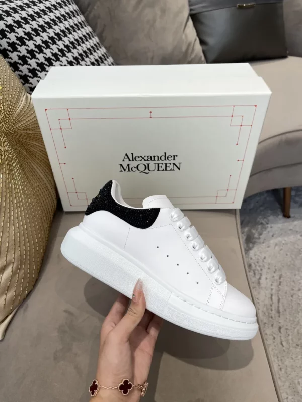 Alexander MCQueen shoes - Replica shoes