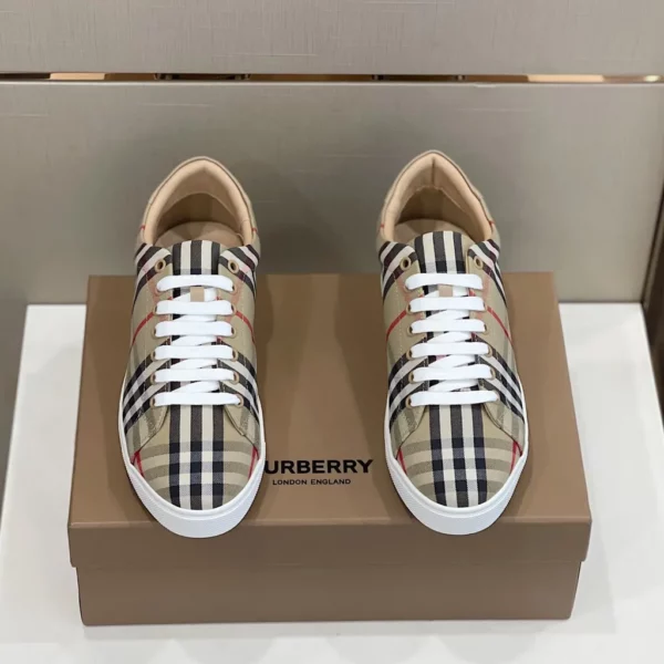 Burberry shoes - rep shoes