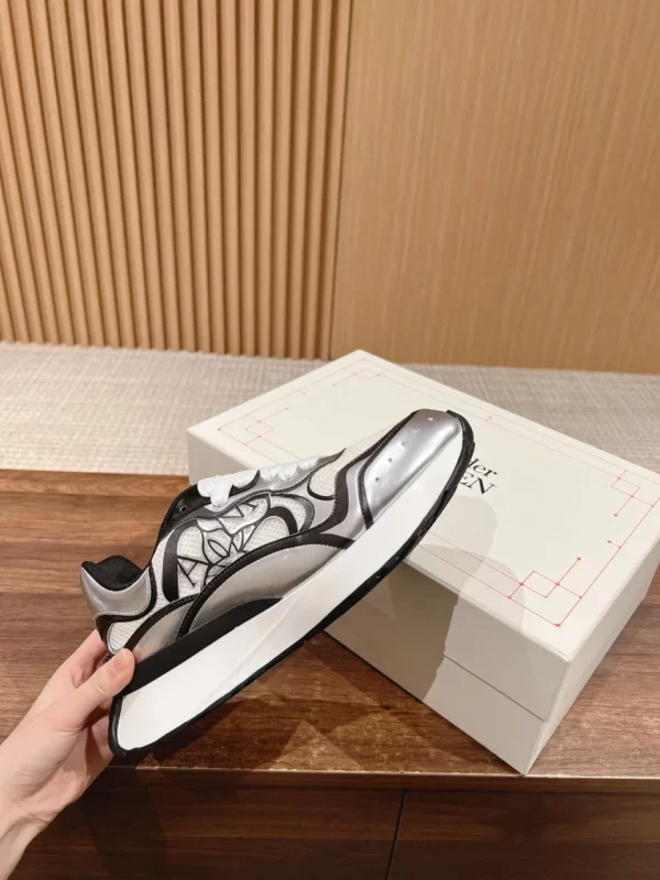 Alexander MCQueen shoes - Replica shoes