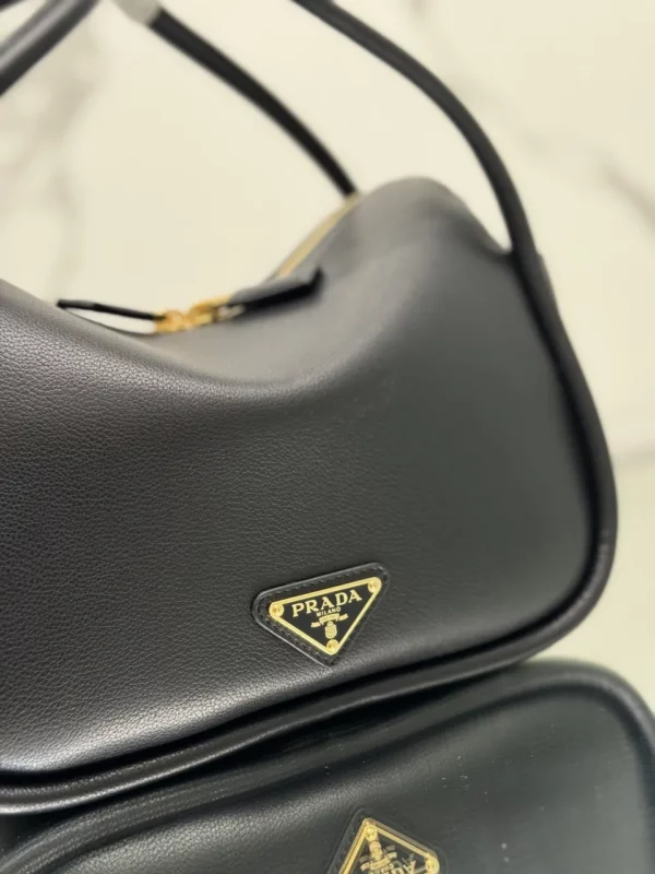 Prada bag - rep bags