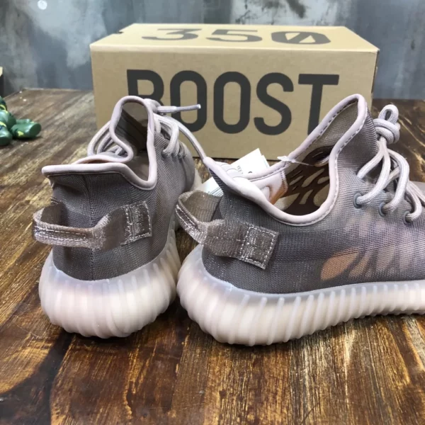 Yeezy shoes - rep shoes