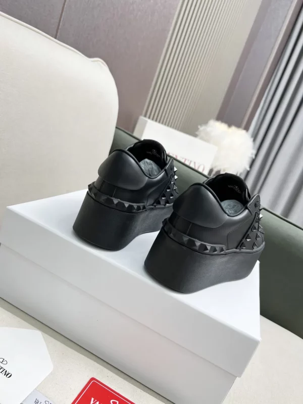 Valentino shoes - Replica shoes