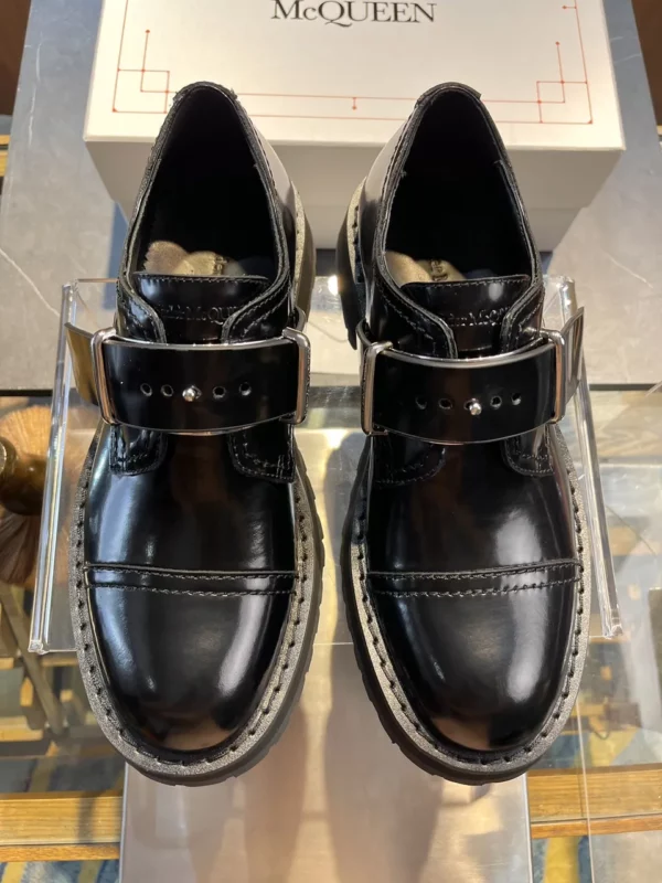 Alexander MCQueen shoes - Replica shoes