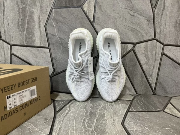 Yeezy shoes - rep shoes