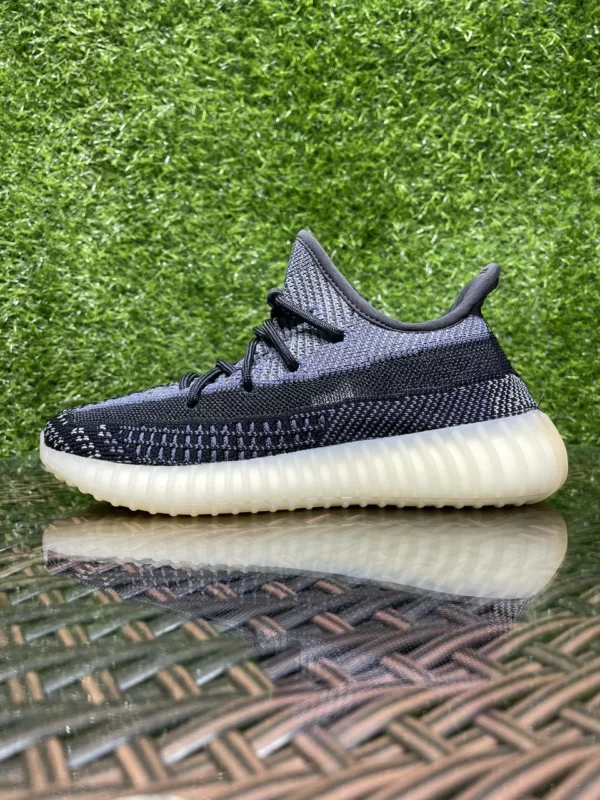 Yeezy shoes - Reps shoes