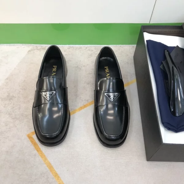 Prada shoes - Replica shoes