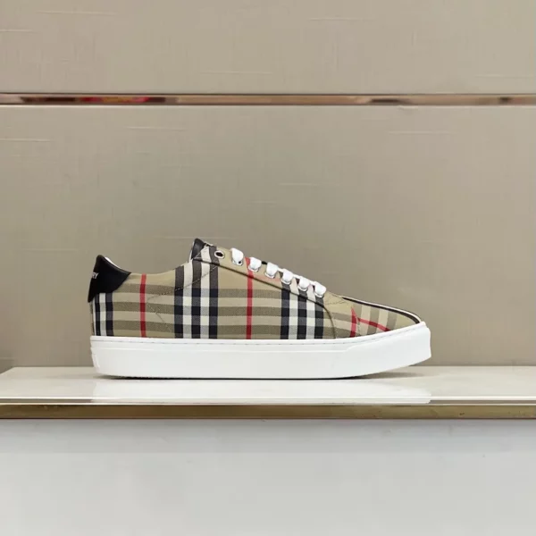 Burberry shoes - Reps shoes