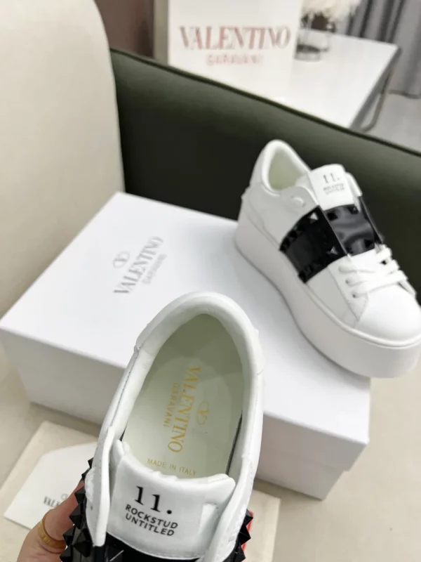 Valentino shoes - Replica shoes