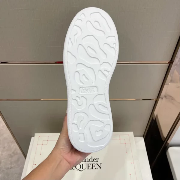 Alexander MCQueen shoes - rep shoes