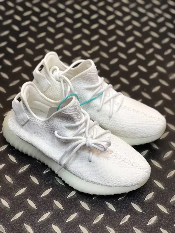 Yeezy shoes - Replica shoes