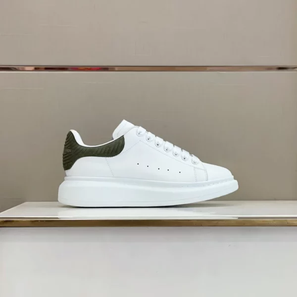 Alexander MCQueen shoes - Replica shoes