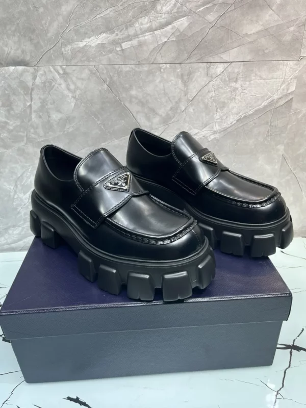 Prada shoes - Replica shoes