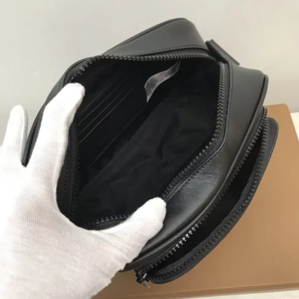 Burberry bag - rep bags