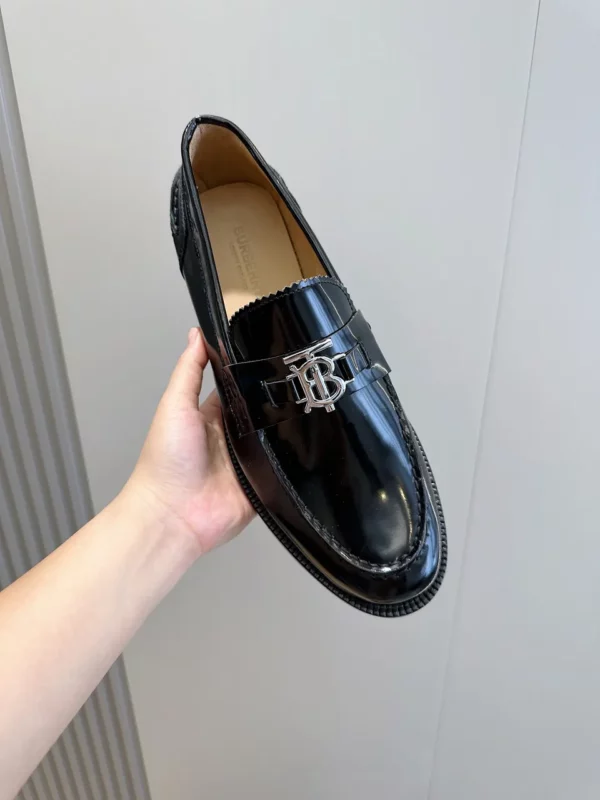 Burberry shoes - Reps shoes