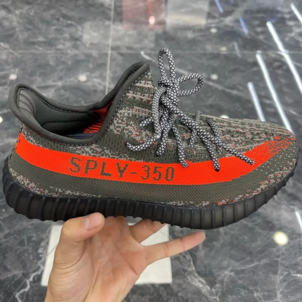 Yeezy shoes - rep shoes