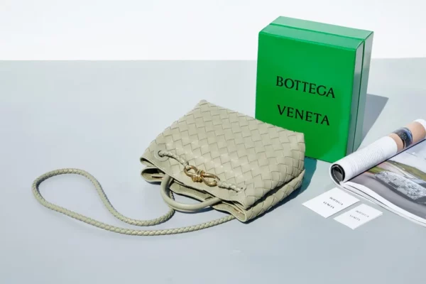 Bottega Veneta bag - replica bags