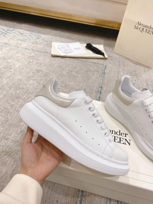 Alexander MCQueen shoes - rep shoes