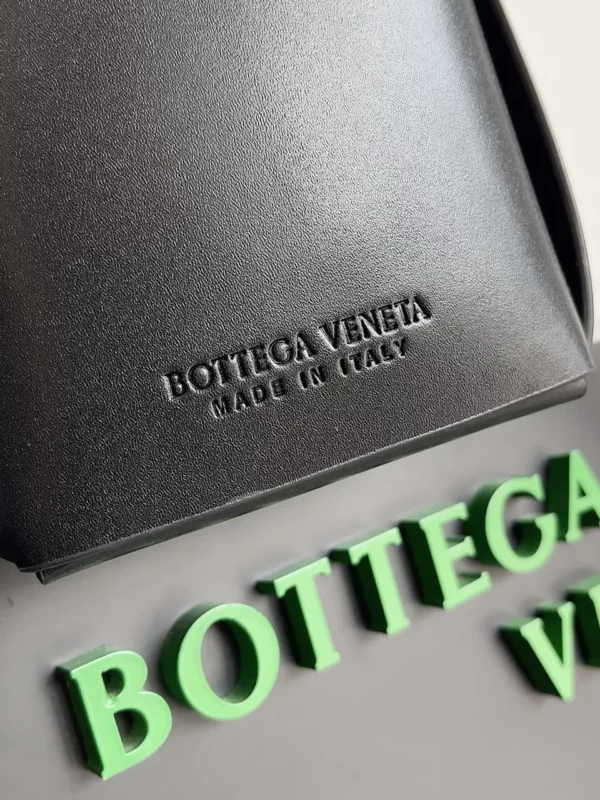 Bottega Veneta bag - replica bags