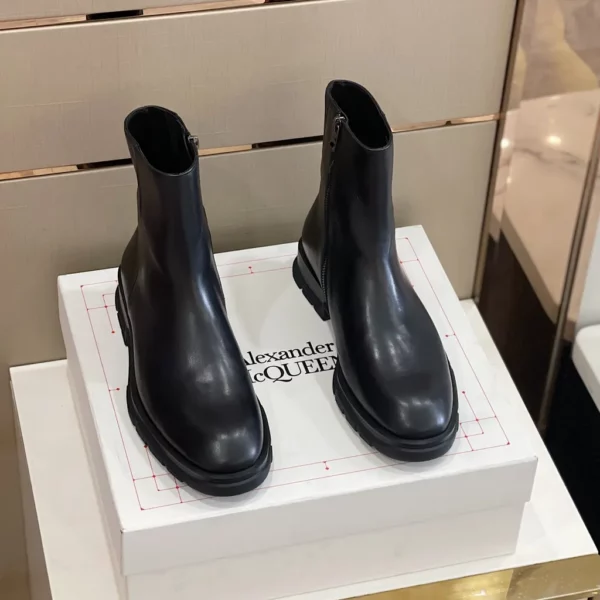 Alexander MCQueen shoes - Replica shoes