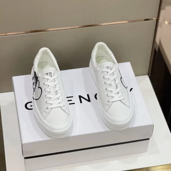 Givenchy shoes - Replica shoes