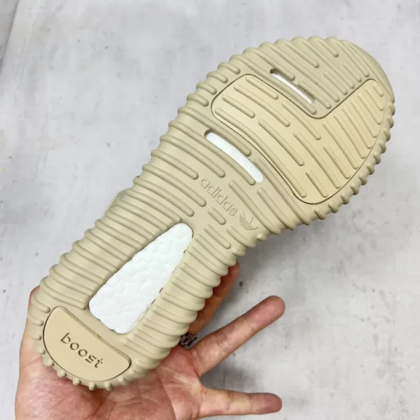 Yeezy shoes - rep shoes