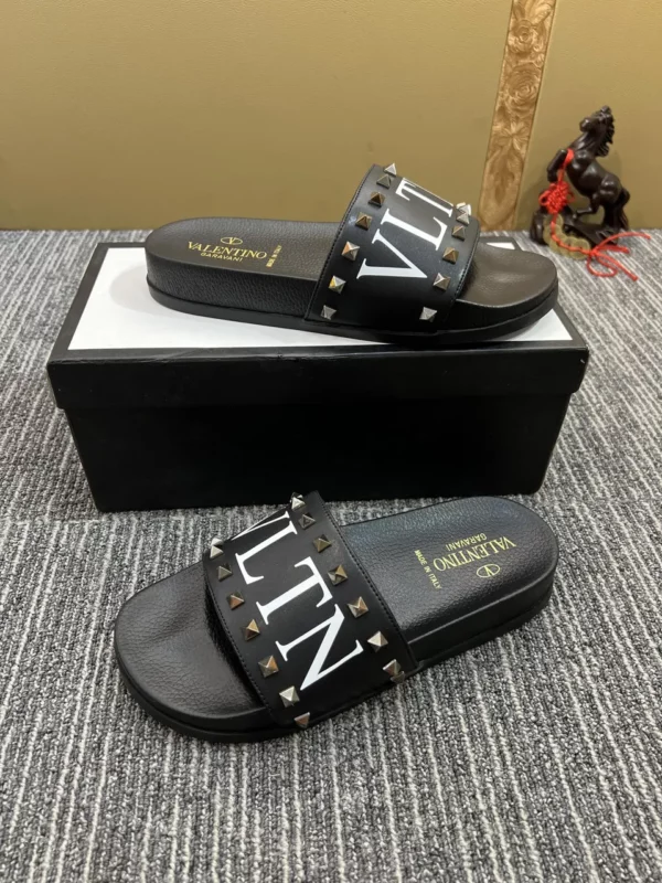 Valentino shoes - Reps shoes