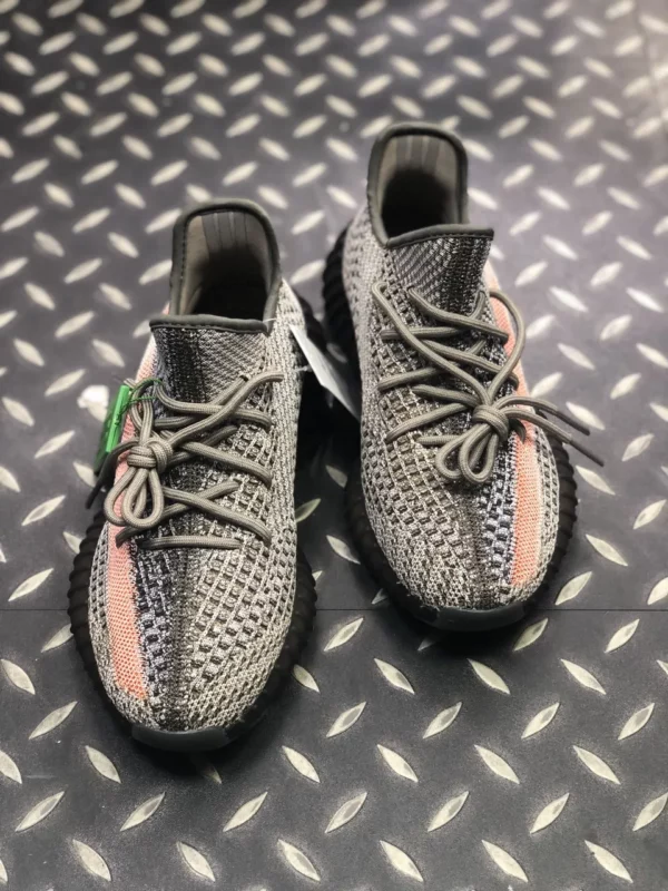 Yeezy shoes - Replica shoes