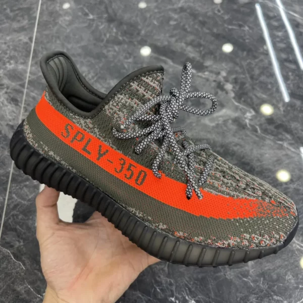 Yeezy shoes - rep shoes