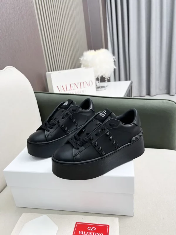 Valentino shoes - Replica shoes