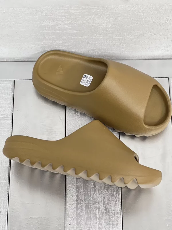 Yeezy shoes - Replica shoes