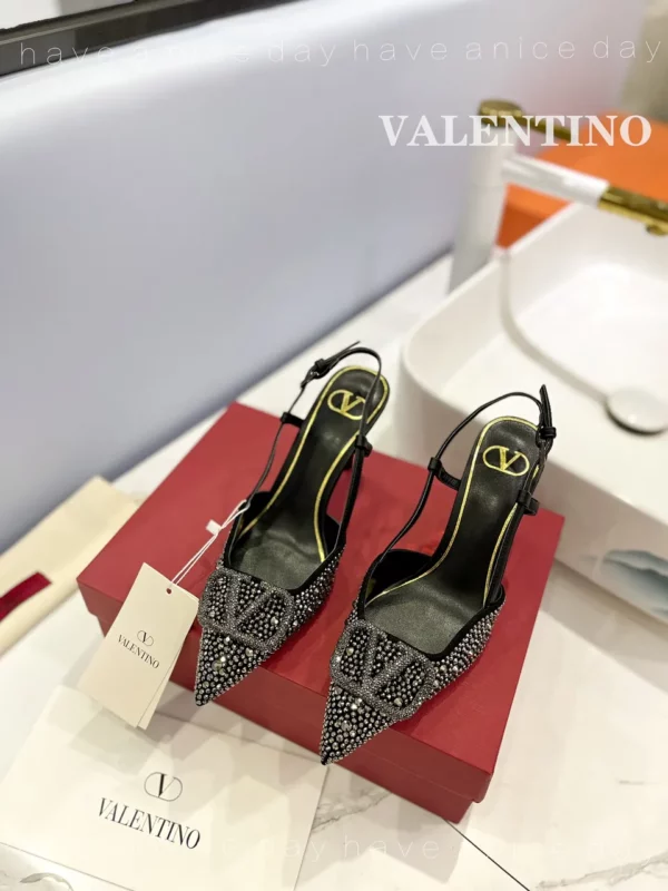 Valentino shoes - Replica shoes